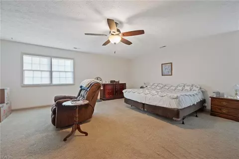 10 Sarfan Dr, Hampton, VA 23664 photo 16