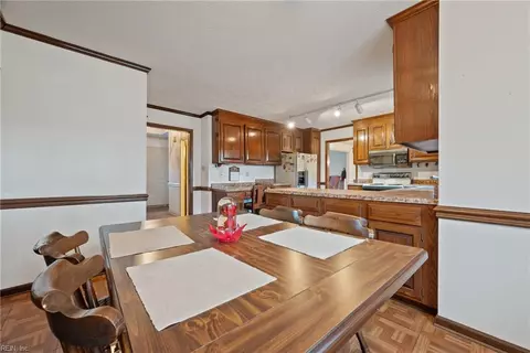 10 Sarfan Dr, Hampton, VA 23664 photo 13