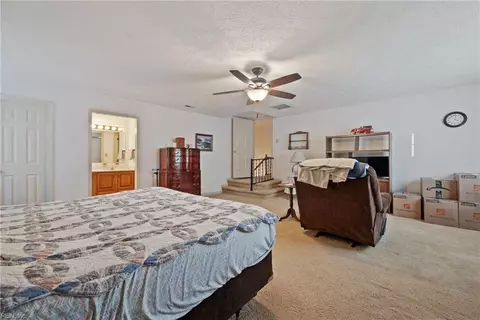 10 Sarfan Dr, Hampton, VA 23664 photo 17