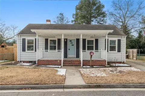 21 S Colin Dr, Portsmouth, VA 23701