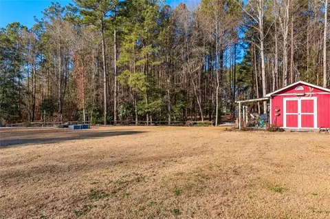 8860 Pineview Rd, Suffolk, VA 23437 photo 27