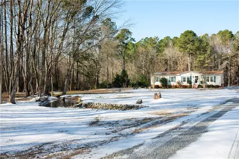 8860 Pineview Rd, Suffolk, VA 23437 photo 33