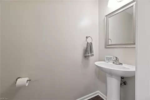 1839 Olde Buckingham Rd, Hampton, VA 23669 photo 10