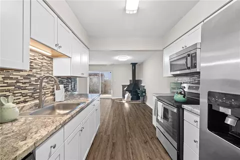 1839 Olde Buckingham Rd, Hampton, VA 23669 photo 4
