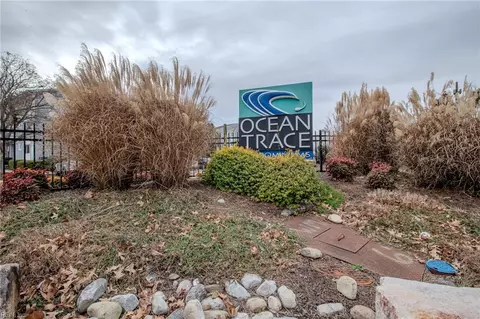 504 Ocean Trace Arch Arch #303, Virginia Beach, VA 23451