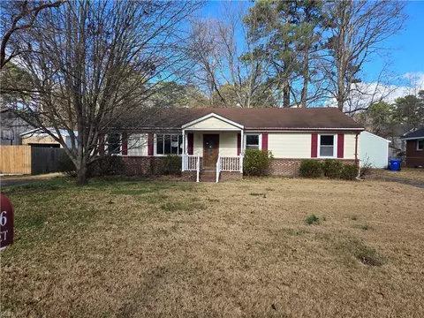 5806 Bertrand St, Portsmouth, VA 23703