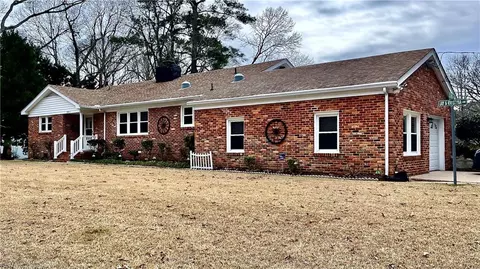 3021 Watergate Ln, Virginia Beach, VA 23452