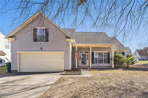 6789 Burbage Lake Cir, Suffolk, VA 23435