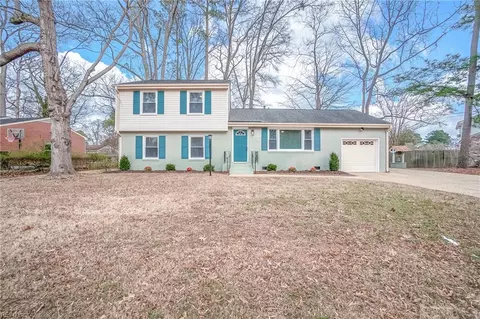 4105 Summerset Dr, Portsmouth, VA 23703