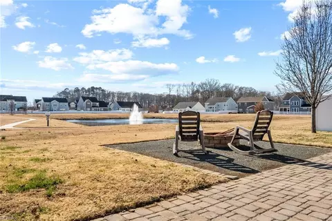 139 Wisdom Path, Chesapeake, VA 23322 photo 2