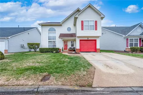 2203 Holly Berry Ln, Chesapeake, VA 23325