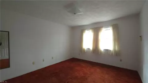 223 Captains Ct, Hampton, VA 23669 photo 12