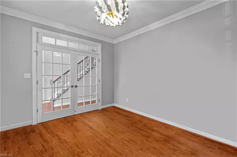 Entry Way - 216 Middle Rd, Hampton, VA 23666 photo 1 of 2