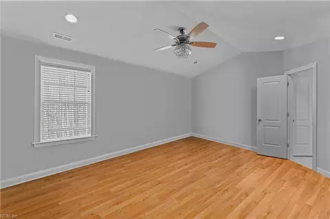 Bedroom - 216 Middle Rd, Hampton, VA 23666 photo 15 of 20