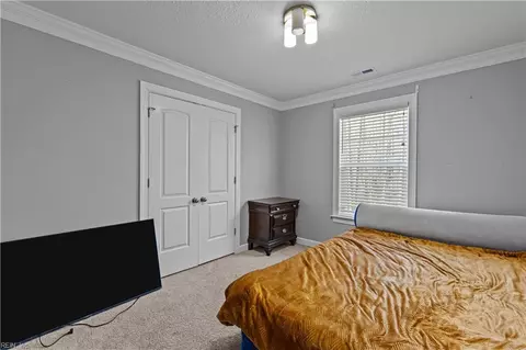 Bedroom - 216 Middle Rd, Hampton, VA 23666 photo 10 of 20