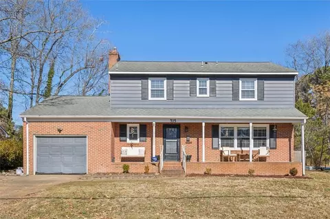315 Lynchburg Dr, Newport News, VA 23606