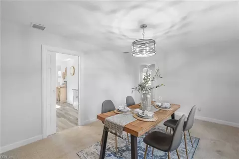 Dining - 1459 Harmott Ave, Norfolk, VA 23509 photo 1 of 3