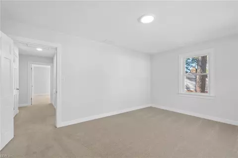 Bedroom - 1459 Harmott Ave, Norfolk, VA 23509 photo 7 of 10