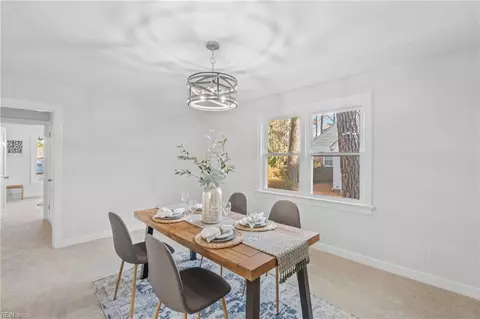 Dining - 1459 Harmott Ave, Norfolk, VA 23509 photo 2 of 3