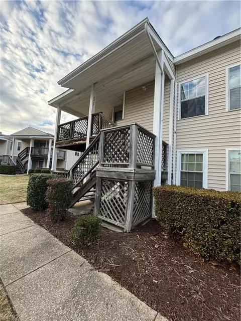 2937 Lyme Regis Quay Quay, Virginia Beach, VA 23452