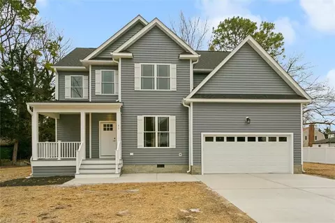 31 Holloway Rd, Newport News, VA 23602