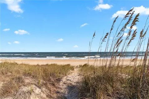 1956 E Ocean View Ave #C, Norfolk, VA 23503