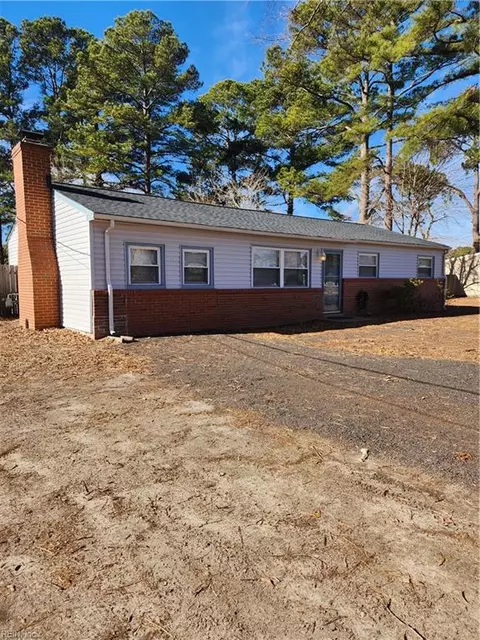 2883 N Shore Dr, Suffolk, VA 23435