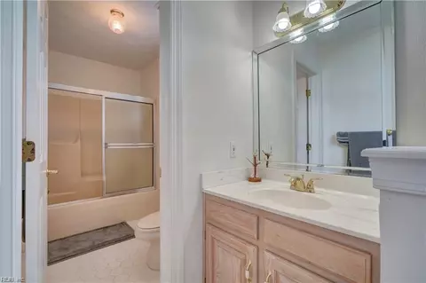 Bath - 1337 Baffy Loop, Chesapeake, VA 23320 photo 3 of 6