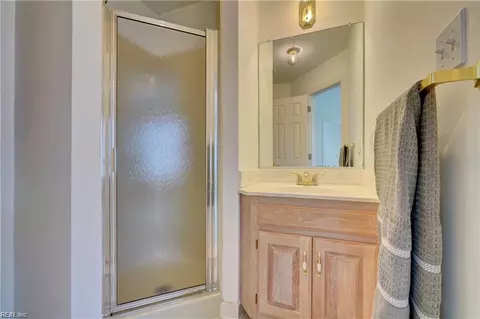 Bath - 1337 Baffy Loop, Chesapeake, VA 23320 photo 5 of 6