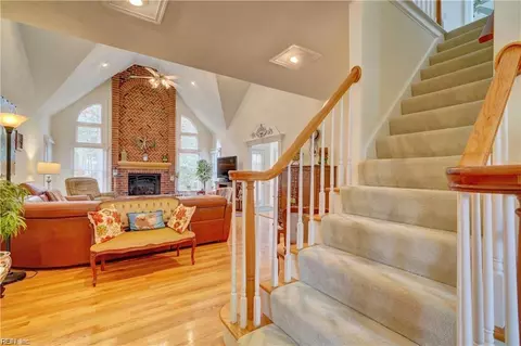 Entry Way - 1337 Baffy Loop, Chesapeake, VA 23320 photo 3 of 7
