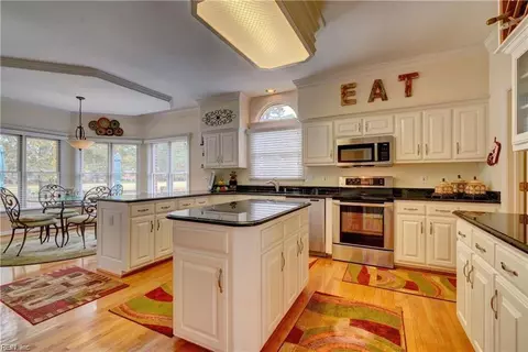 Kitchen - 1337 Baffy Loop, Chesapeake, VA 23320 photo 1 of 4