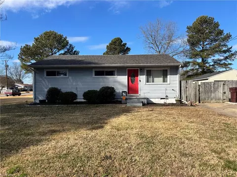 4720 Gratton St, Chesapeake, VA 23320