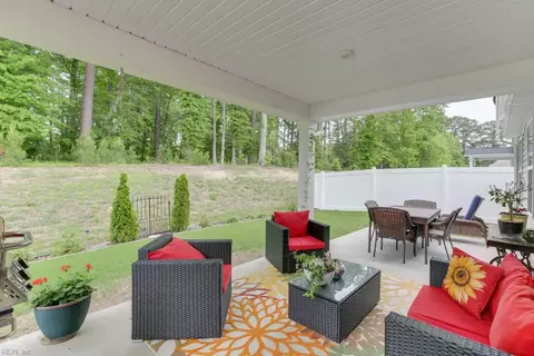 Exterior - 6923 Healy Ave, Gloucester, VA 23061 photo 3 of 5