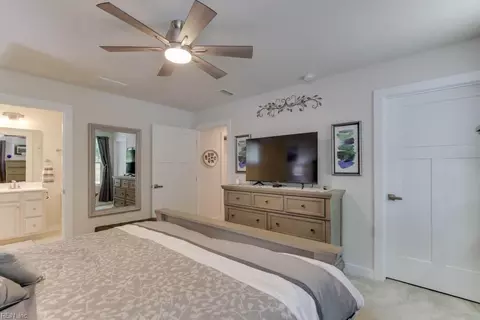 Bedroom - 6923 Healy Ave, Gloucester, VA 23061 photo 4 of 6
