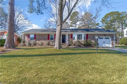 3212 Barksdale Rd, Chesapeake, VA 23321
