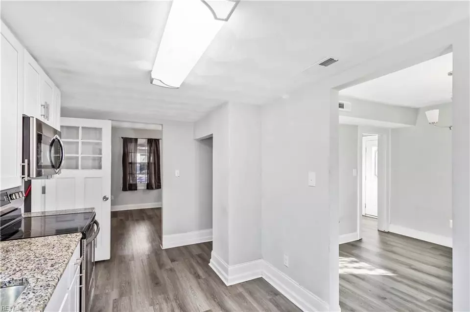  35 Decatur St, Portsmouth, VA 23702 photo 1