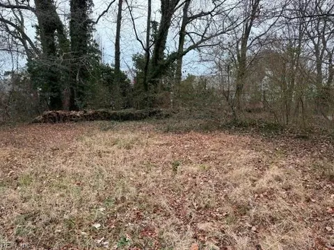 548 B Greenbriar Ave, Hampton, VA 23661 photo 3