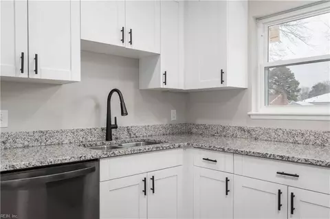 Kitchen - 212 Martha Lee Dr, Hampton, VA 23666 photo 3 of 3