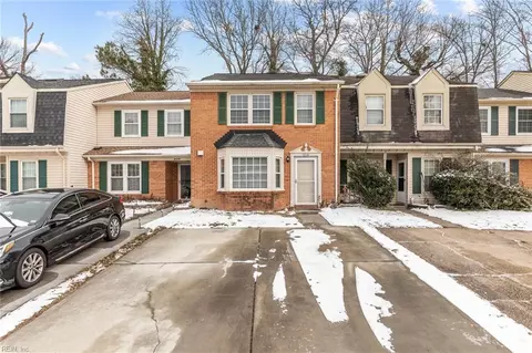 5534 Campus Dr, Virginia Beach, VA 23462