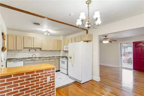 Other - 3 E Gilbert St, Hampton, VA 23669 photo 3 of 9