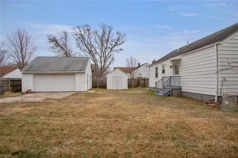 Exterior - 3 E Gilbert St, Hampton, VA 23669 photo 10 of 16