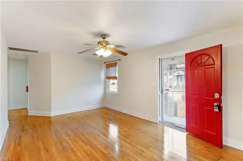 Other - 3 E Gilbert St, Hampton, VA 23669 photo 1 of 9