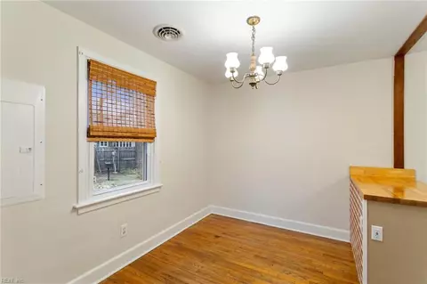 Dining - 3 E Gilbert St, Hampton, VA 23669 photo 2 of 2