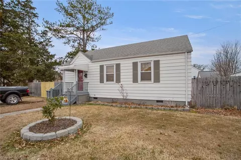 Exterior - 3 E Gilbert St, Hampton, VA 23669 photo 16 of 16