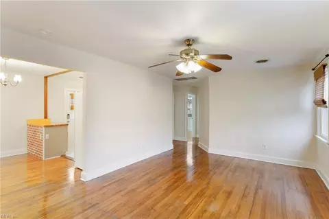 Living - 3 E Gilbert St, Hampton, VA 23669 photo 3 of 7