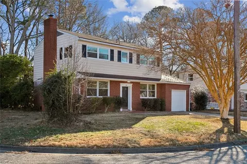 38 Glenhaven Dr, Hampton, VA 23664