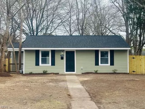 7710 Vernon Pl, Newport News, VA 23605