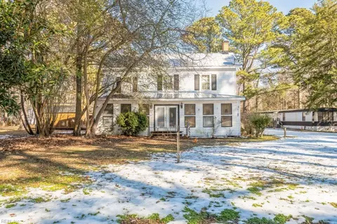 3001 New Point Comfort Hwy, Port Haywood, VA 23138