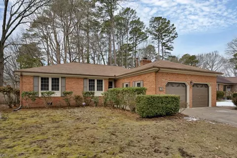 43 Magna Carta Dr, Newport News, VA 23608
