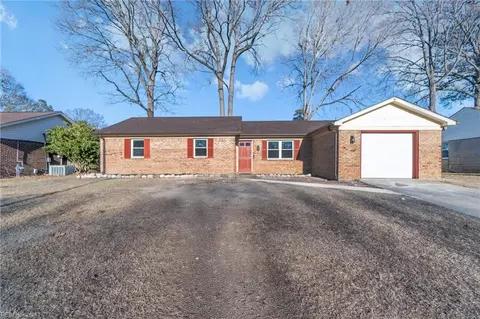 5440 Mac Queen Dr, Virginia Beach, VA 23464